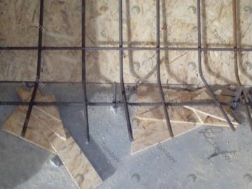 Привязка бетонной лестницы к бетонному полу