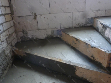 Заглаженные ступени из бетона